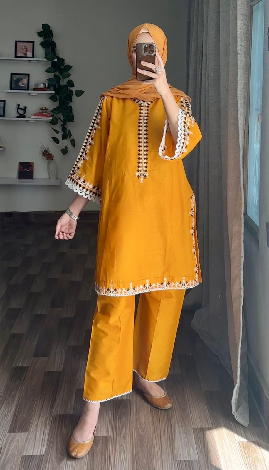 KOMAL💕 Embroidery 2Pc